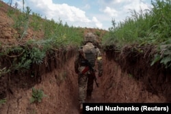 Украинский военнослужащий на передовой в Донецкой области