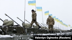 Украинские танки в зоне военной операции на востоке Украины