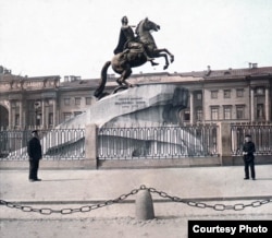 Медный всадник. Фото Франтишека Краткого, 1896