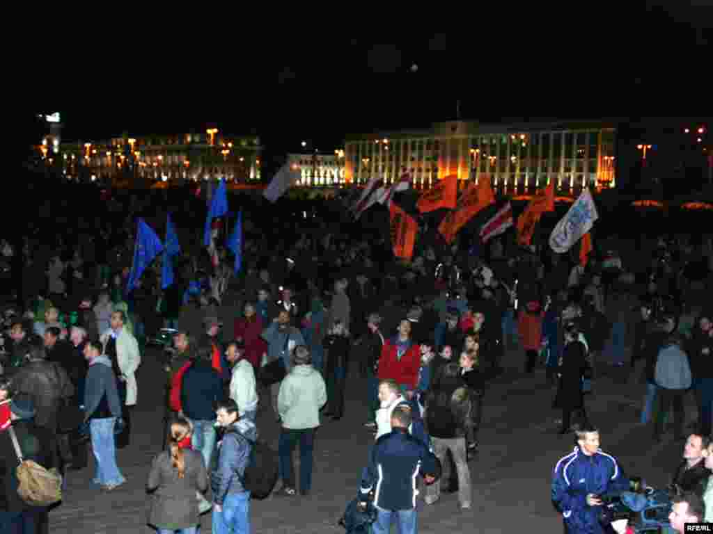 В Минске белорусская оппозиция провела митинг протеста против фальсификации парламентских выборов, 28 сентября 2008.