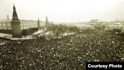 Самый многочисленный в истории Москвы митинг был проведен в поддержку сторонников независимости прибалтийских республик в январе 1990 года