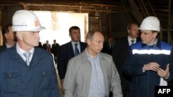 Путин спустился на грешную землю, в Пикалево