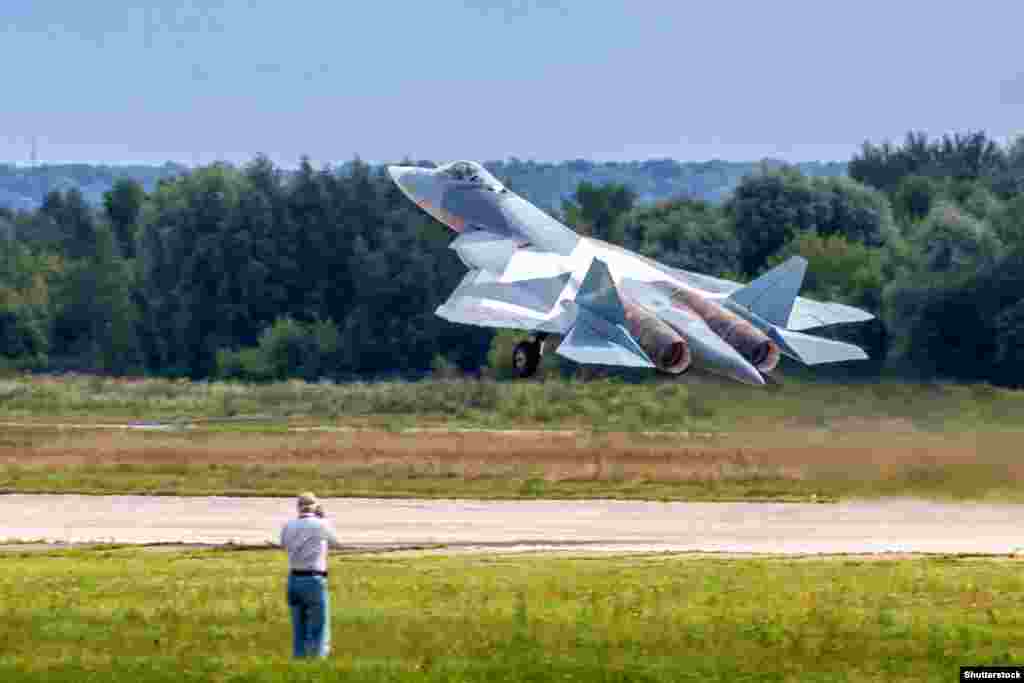 Линнетт Насбачер говорит, что программа российских Су-57, хоть ее в результате и урезали,&nbsp; не была пустой тратой средств