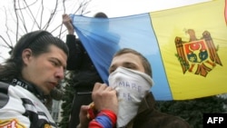 Демонстрация протеста в Кишиневе, апрель 2009