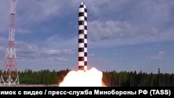 Бросковые испытания тяжелой жидкостной межконтинентальной баллистической ракеты "Сармат"